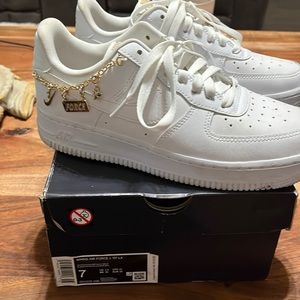 Nike Air Force 1 White Pendant 'Lucky Charms' Sneakers